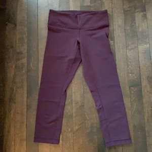 Lululemon crop leggings